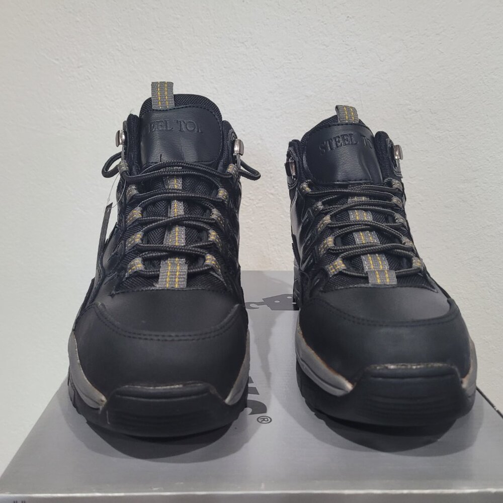 ROEBUCKS  #84390 SIZE 81/2 COLOR BLACK STEEL TOE  OIL RESISTANT MEN'S BOOTS